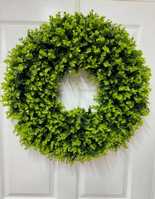 Boxwood wreath 30-inch size on door